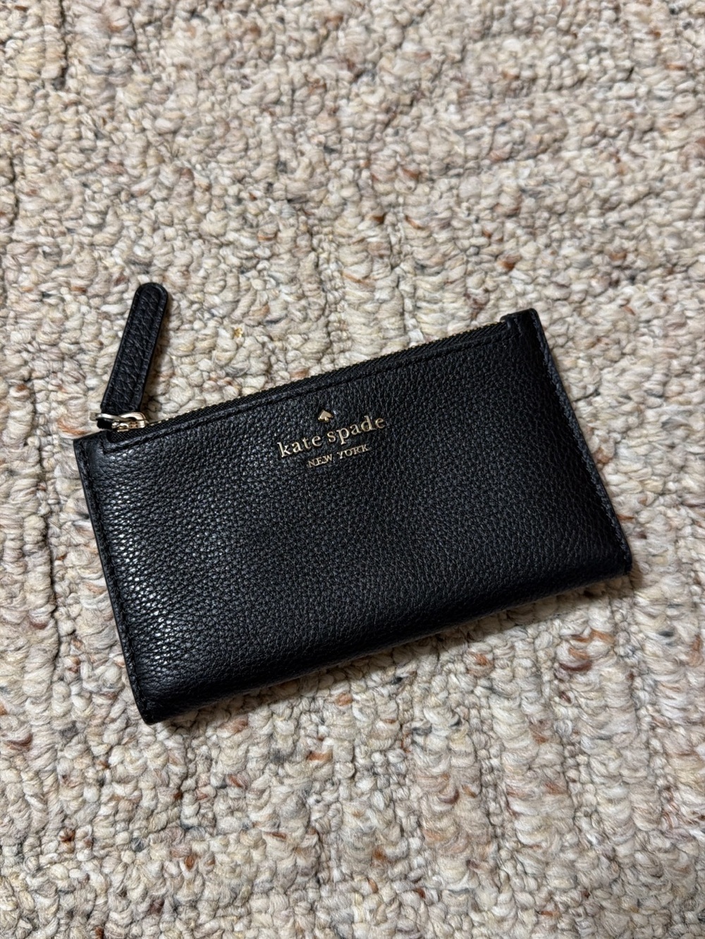 kate spade Black Pebbled Leather Zip Card Wallet with Gold Logo